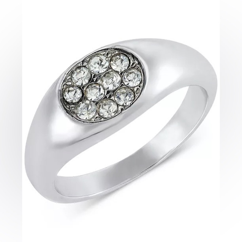 ON 34TH
Crystal Pavé Signet Ring Silver